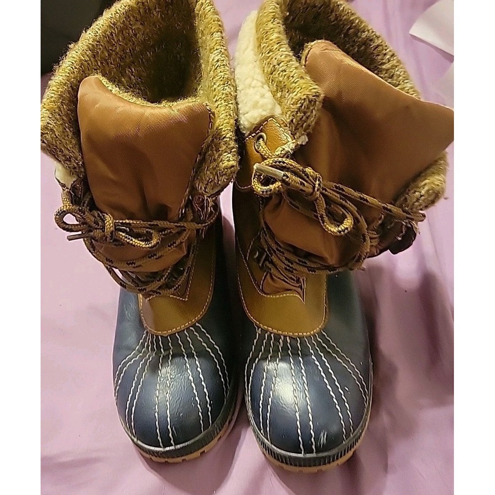 London Fog Boots Womens Size 7M Winter Duck Zip Faux Shearling Lined Warm Flr810
